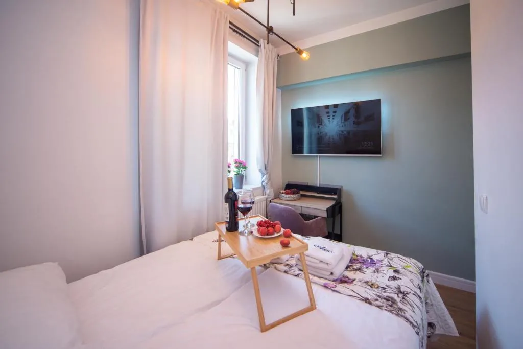 Image of Maya’s Flats & Resorts 61 – Most Miłości