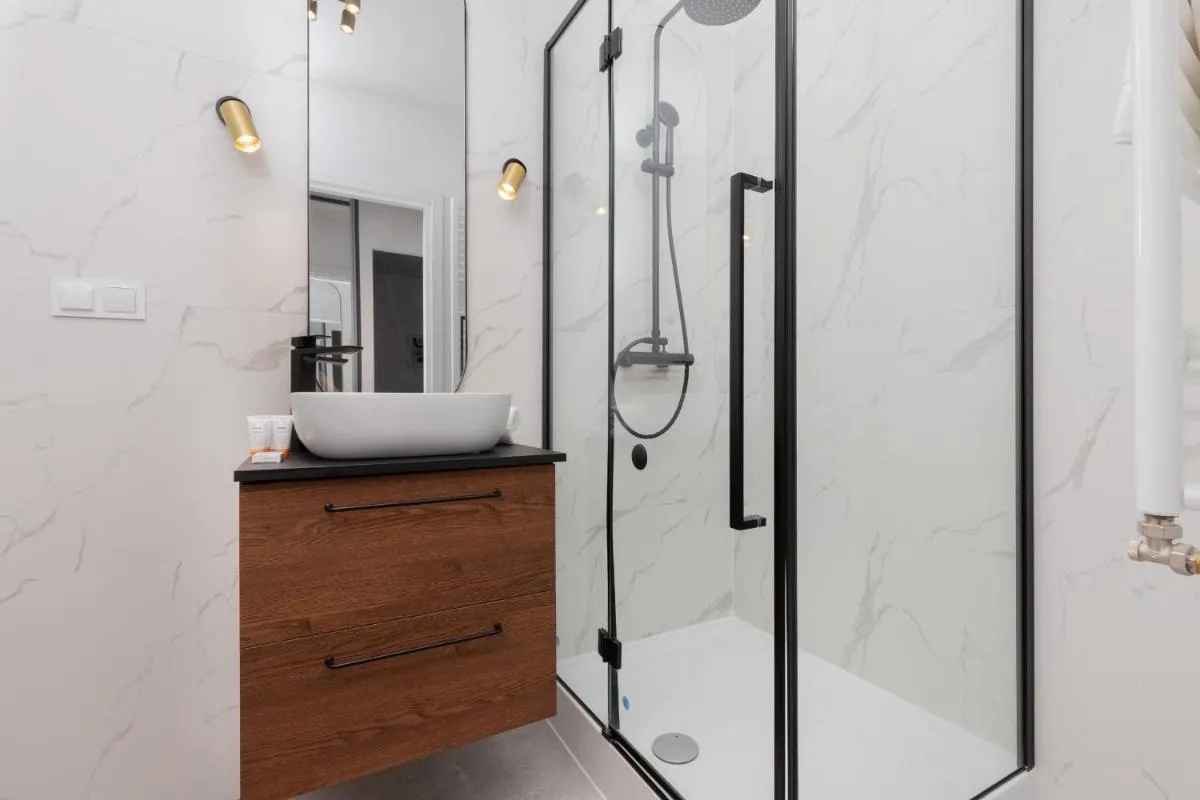 Image 5 of Modern Apartment with Balcony and Parking in Gdańsk by Noclegi Renters