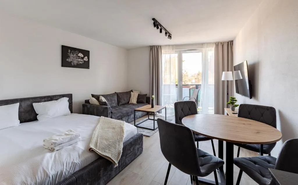 Image of Mostek Riverside Calm Studio by BookingHost