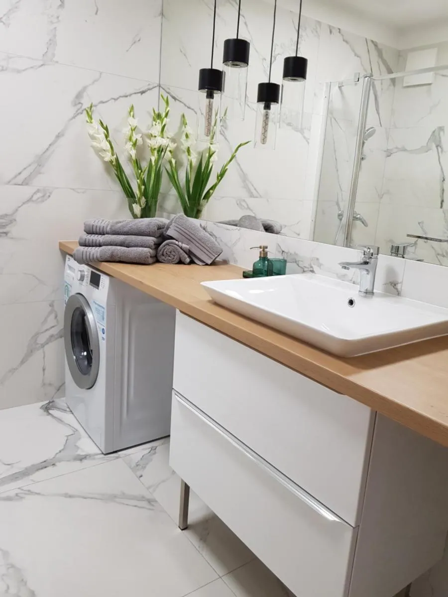 Image 2 of Old Motława Mirror Apartment