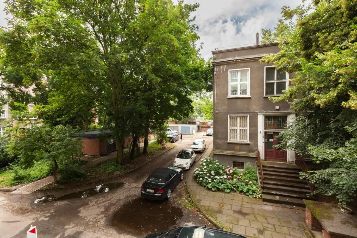 Image 5 of Old Town Elegant Apartment by BookingHost