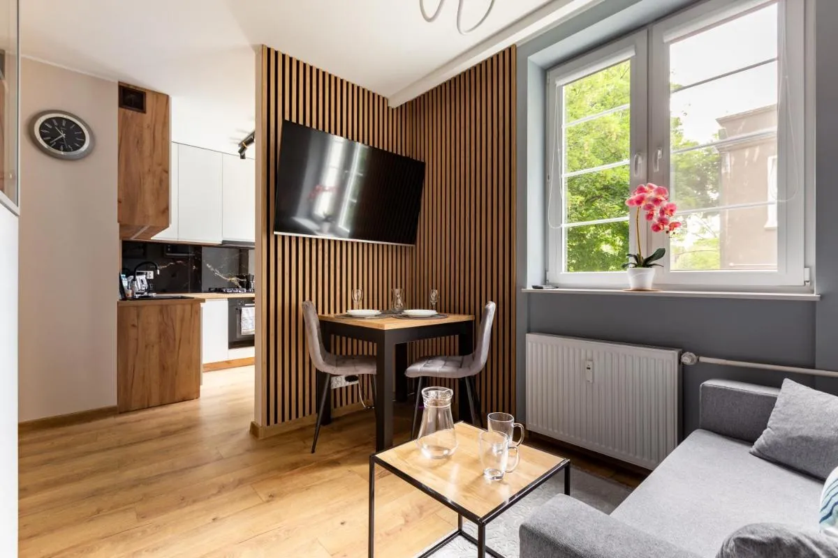 Image 4 of Old Town Elegant Apartment by BookingHost