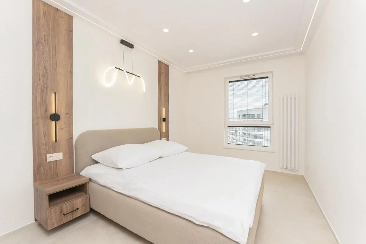 Image 1 of Panorama Baltica – Stylish 15th Floor Apartment with Rooftop Terrace near the Sea and Polsat Plus Arena Stadion Stadium Gdansk Letnica