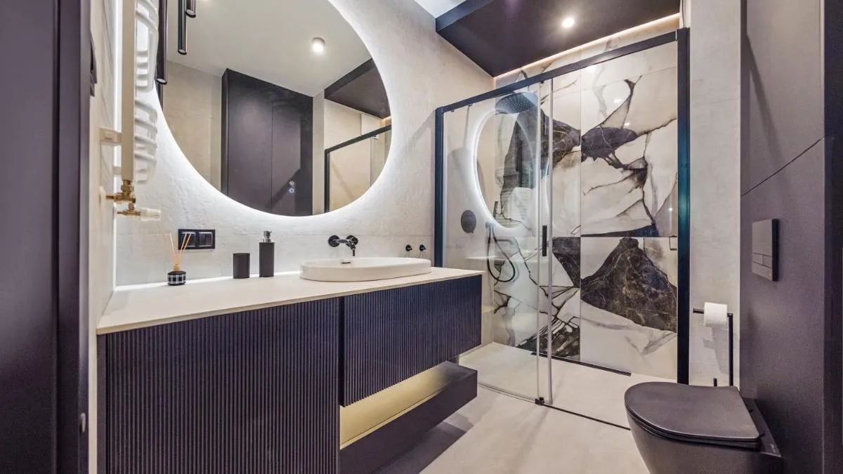 Image 6 of Porto, Sun & Snow