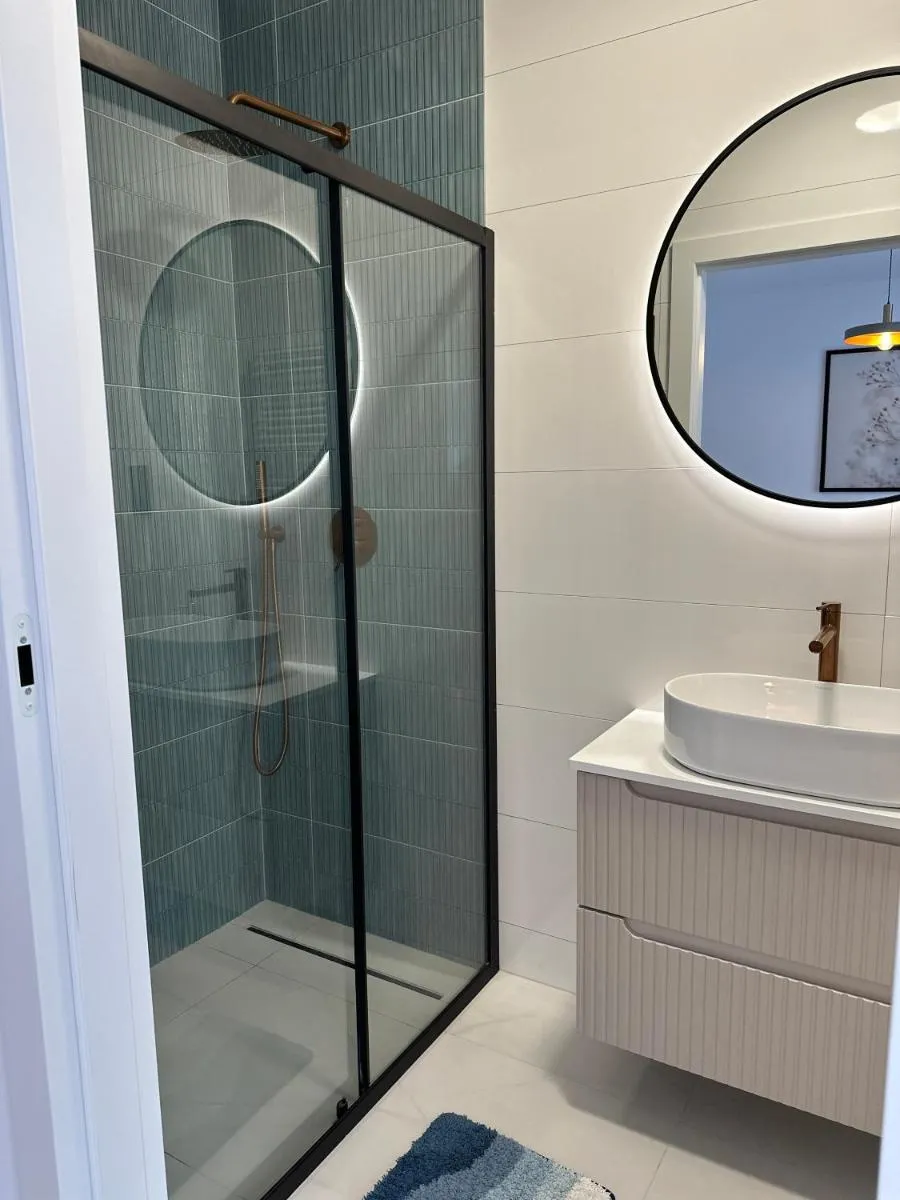 Image 6 of Portovnia