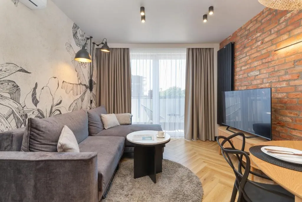 Image of Słoneczny Apartament z Klimatyzacją w Sercu Gdańska by Rent like home