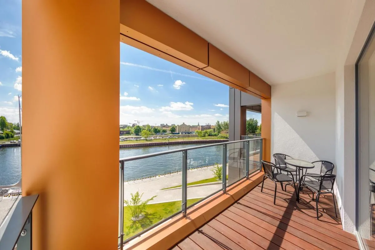 Image 3 of Stara Stocznia, Sun & Snow