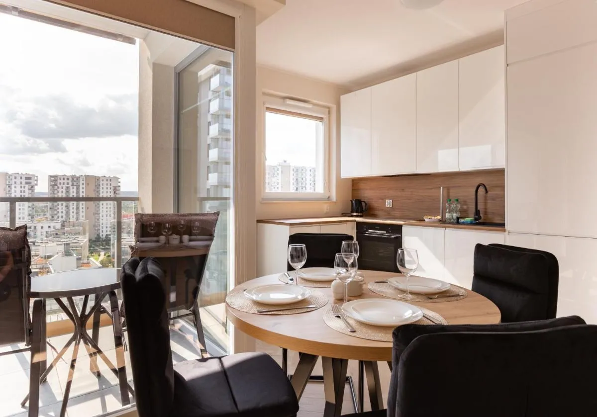 Image 3 of Starowiejska Panorama View Apartment by BookingHost