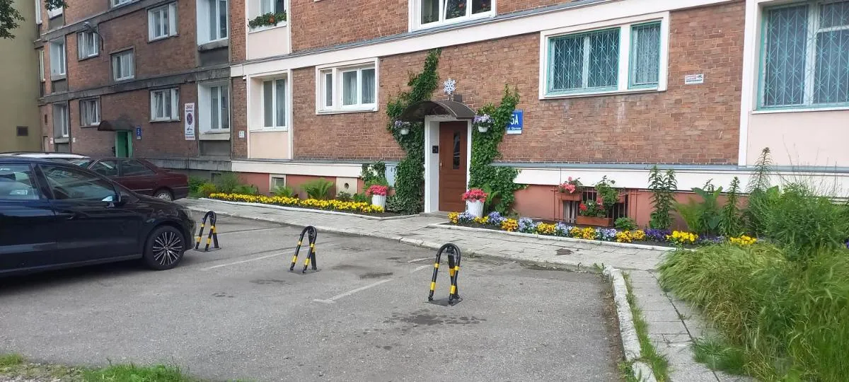 Image 3 of Studio Four Seasons with parking place