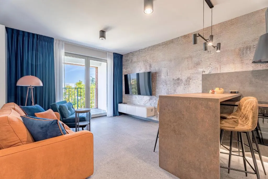 Image of Sunny Crane Apartment