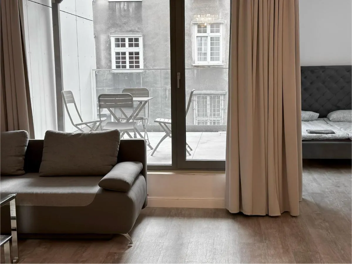 Image 1 of Sw Ducha City Center by PIROKO