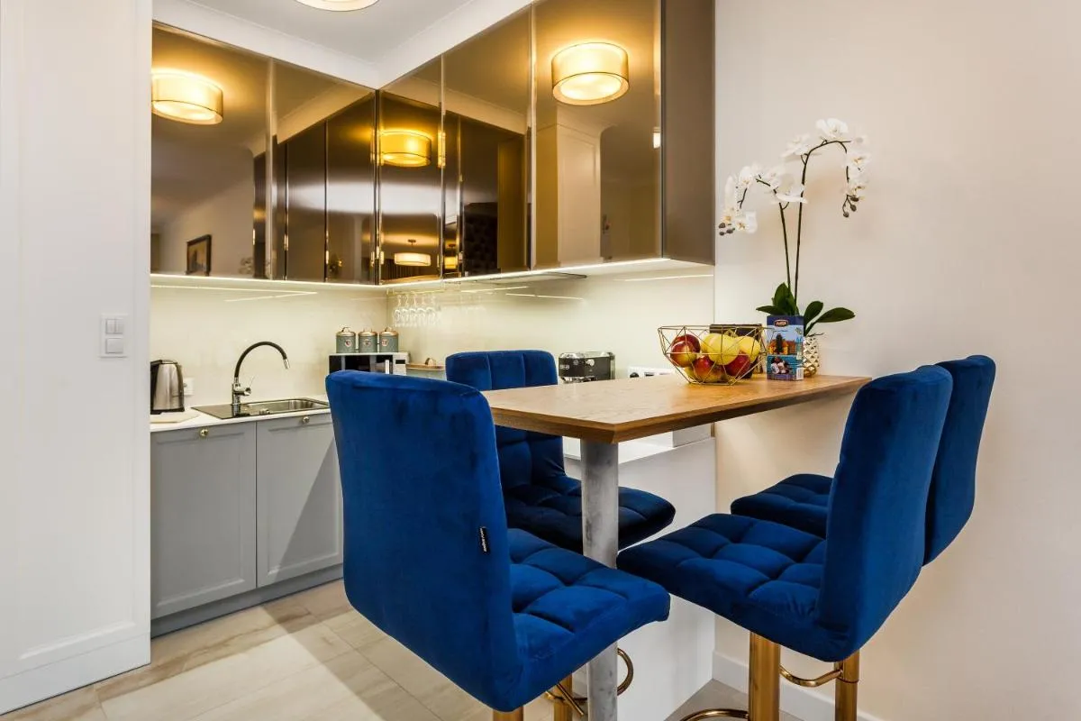 Image 2 of Tartaczna Suite 9