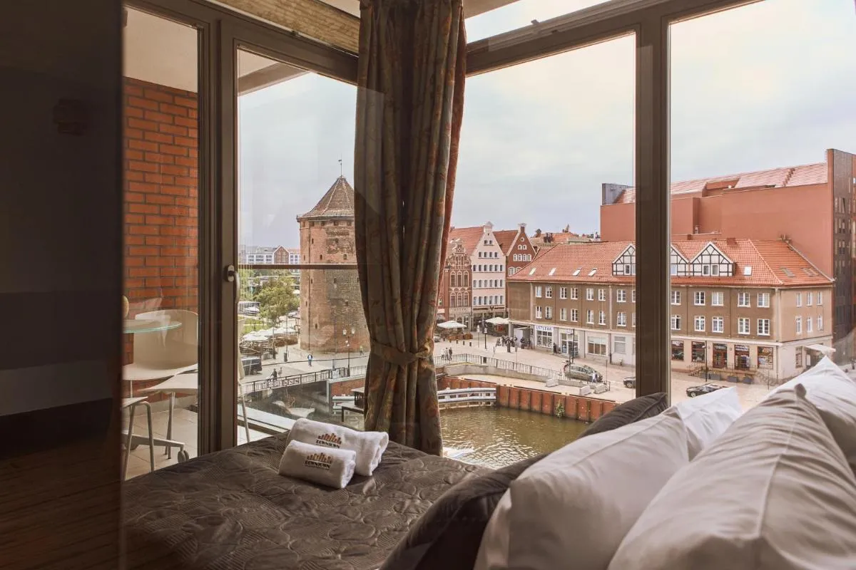 Image 4 of Waterlane Riverside SPA, Pool & Gym by Downtown Apartments