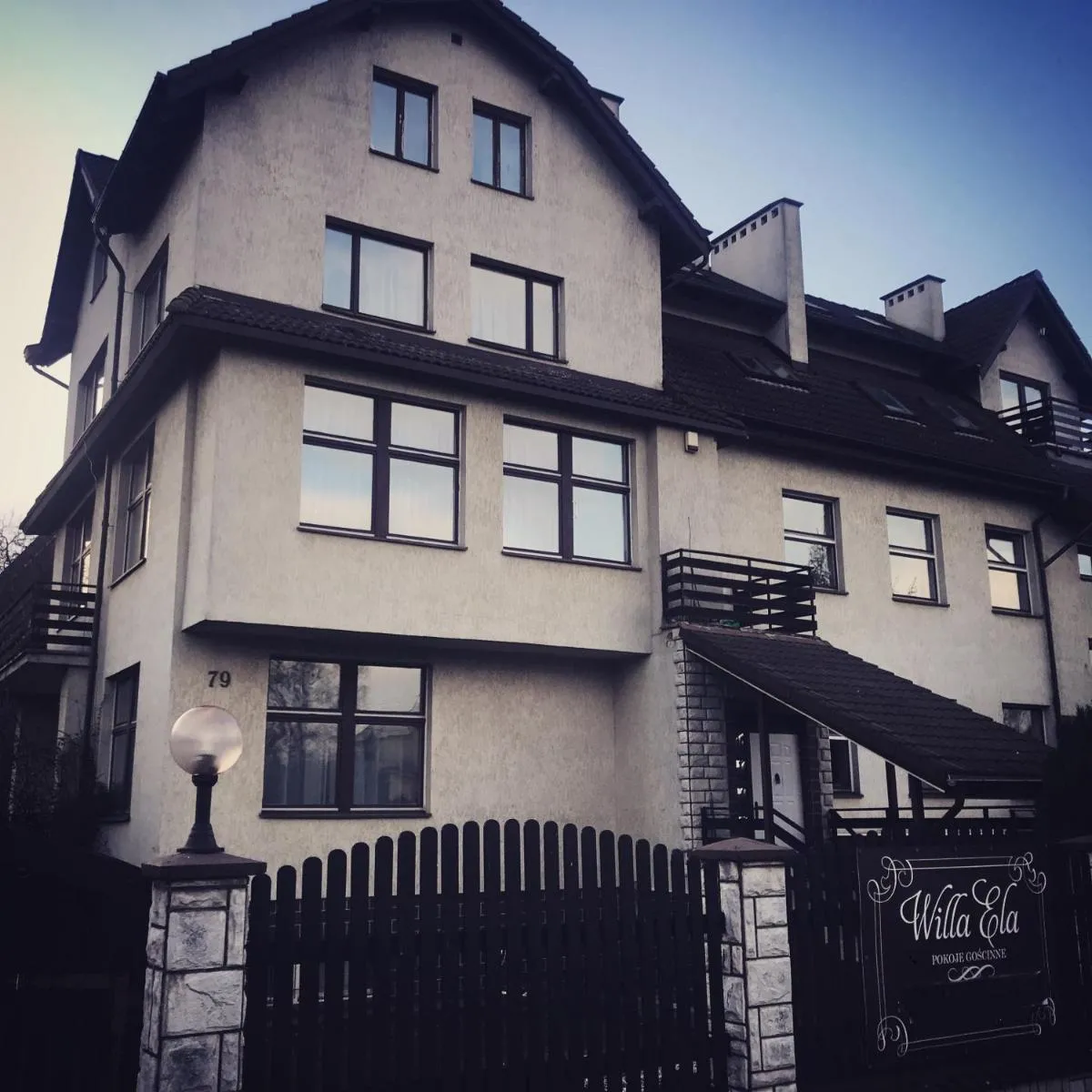 Image 5 of Willa Ela