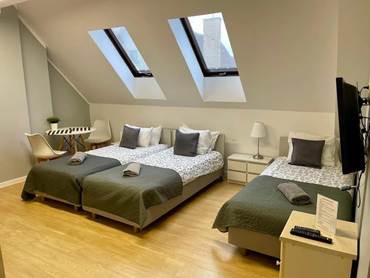 Image 1 of Willa Ela