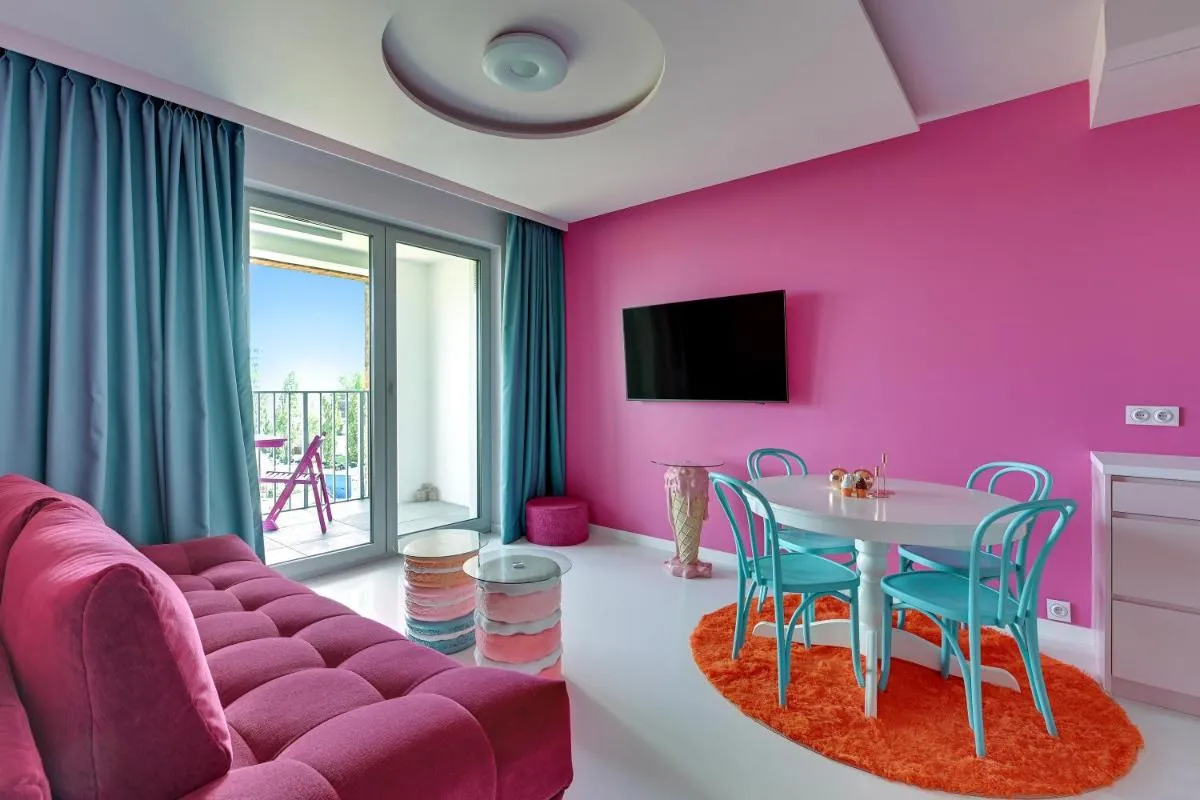 Image 1 of Żurawie Pink Port Before Party by Grand Apartments