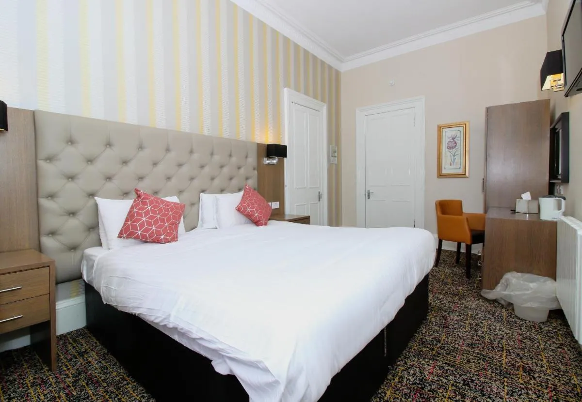 Image 4 of Ambassador Hotel