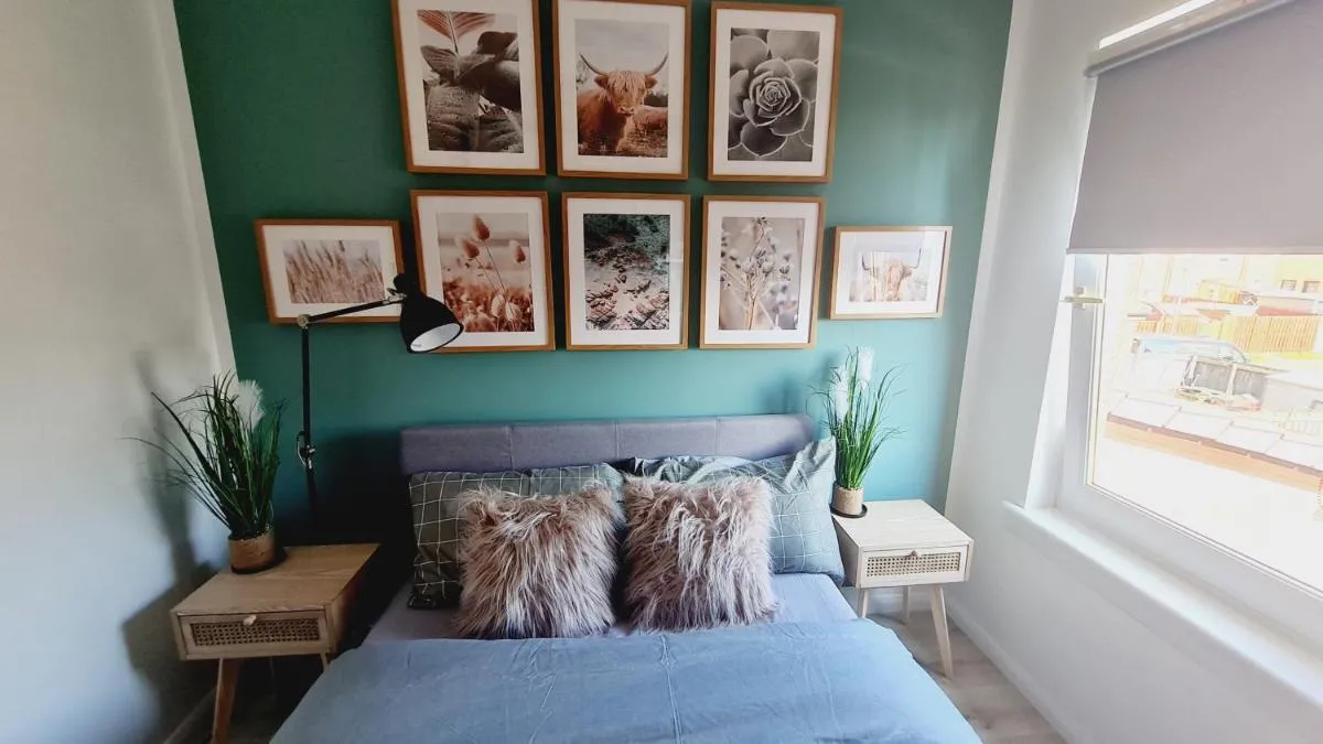 Image 6 of Beautiful 2bed house with garden, walking distance to town – FREE parking