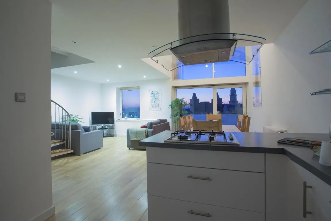 Image of CITY CENTRE APARTMENT with Free Secure Underground Parking