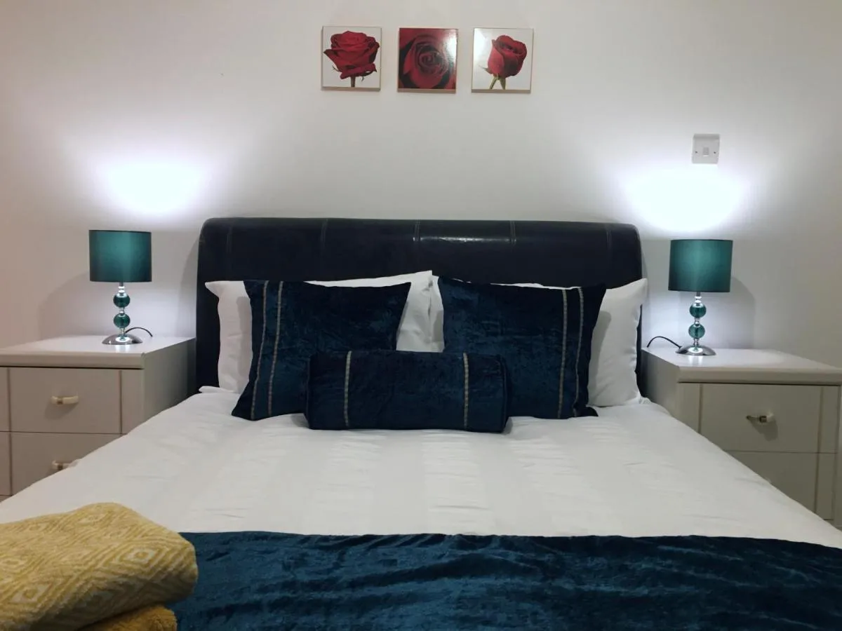 Image 4 of Cozy Nights – Cambuslang 1/64