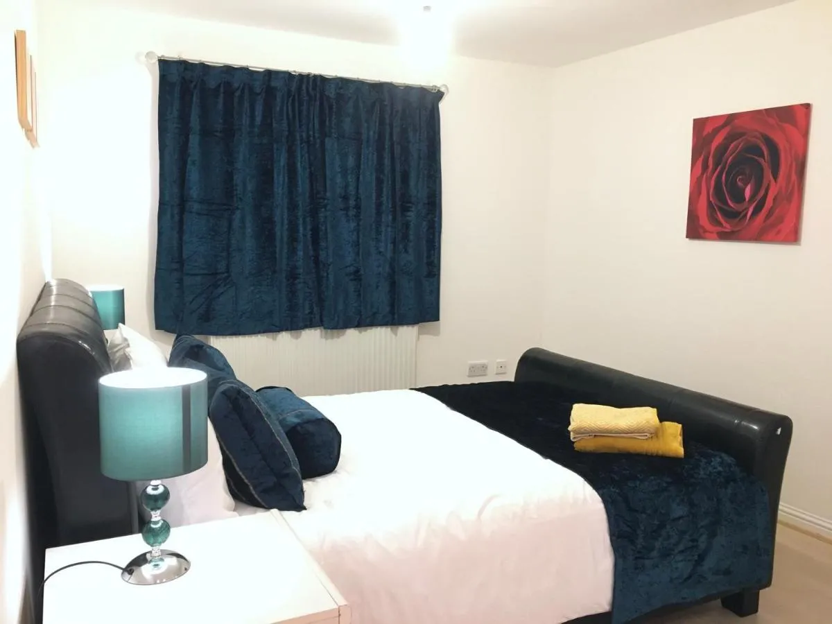 Image 6 of Cozy Nights – Cambuslang 1/64