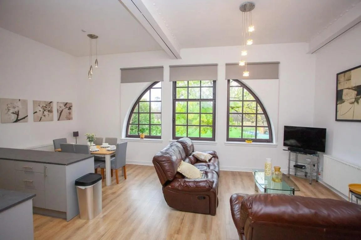 Image of Glasgow Green Getaway with Free Parking