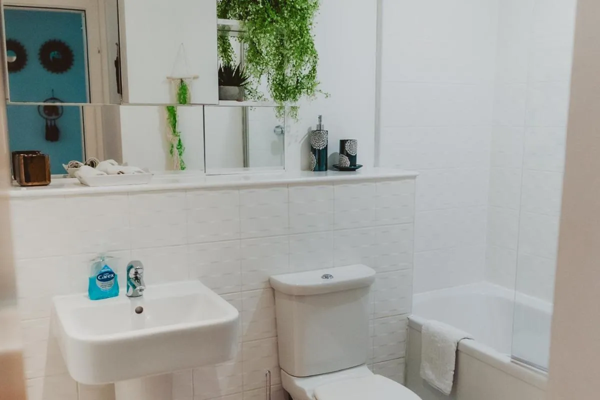 Image 3 of Lovely Bohemian Apartment in Heart of City Life