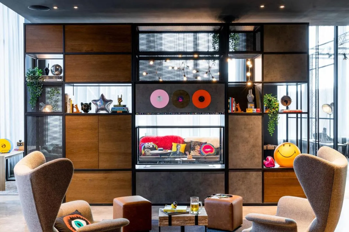 Image 6 of Moxy Glasgow SEC