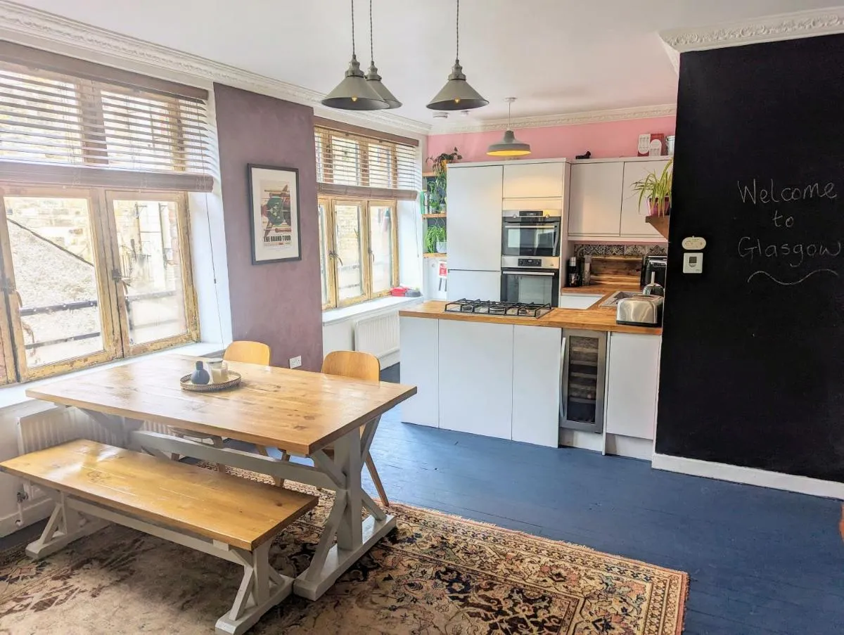 Image 2 of One The Mews