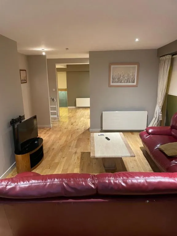 Image of 5 beds ,4 bedroom duplex west of Glasgow near city centre