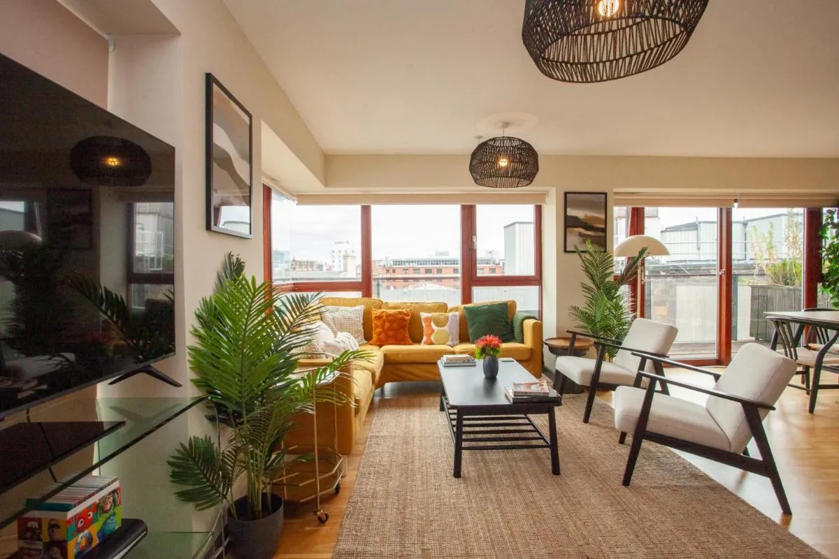 Image 3 of Beautiful Penthouse in City Centre Location