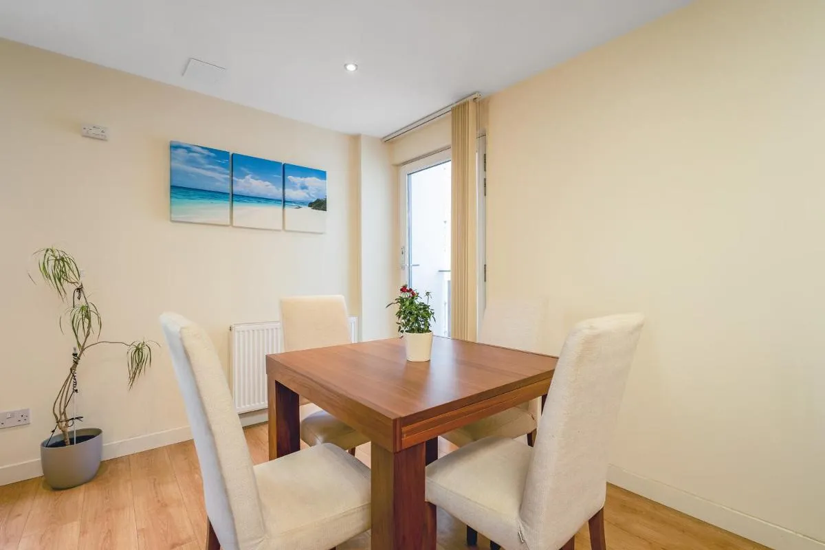 Image 2 of Bell Street Apartments