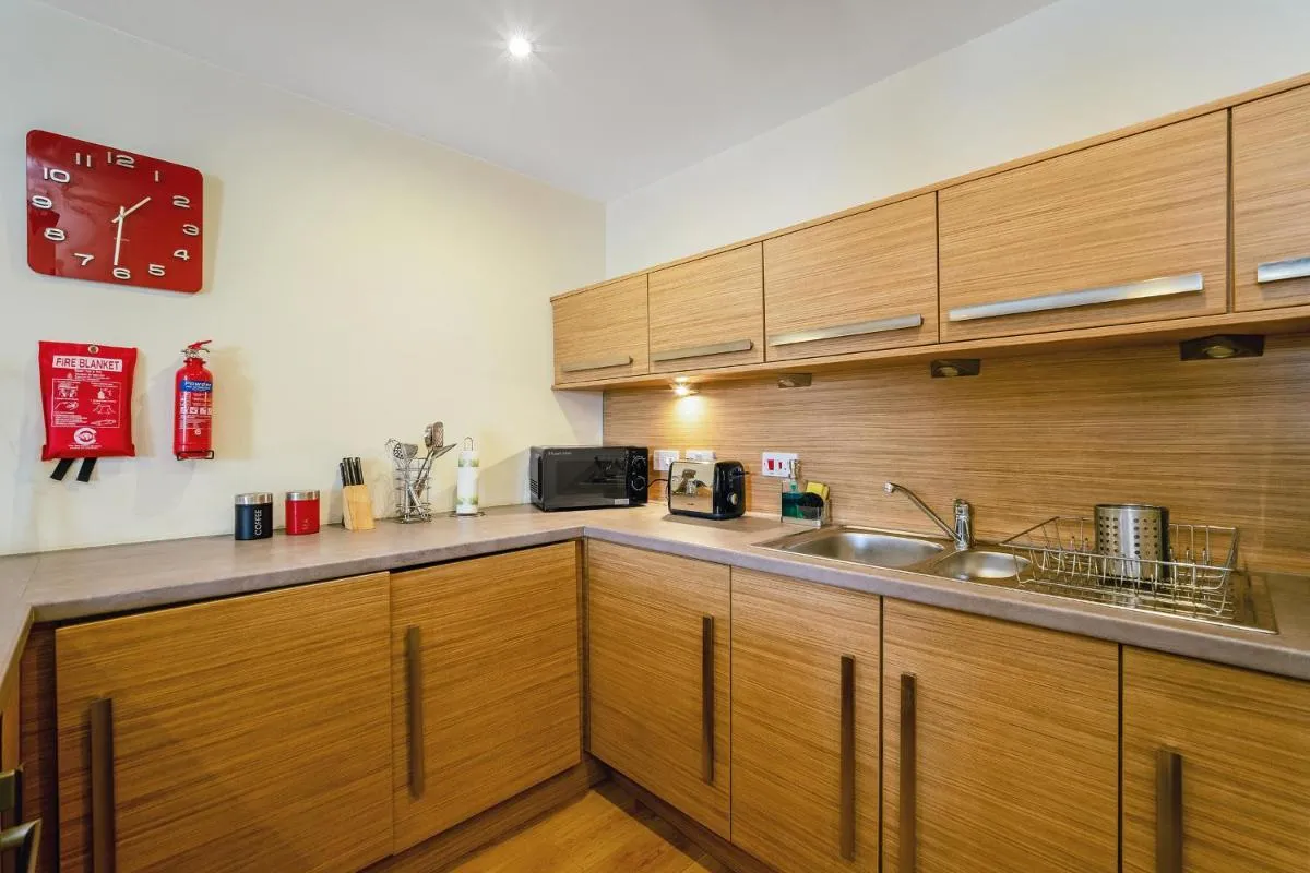 Image 4 of Bell Street Apartments