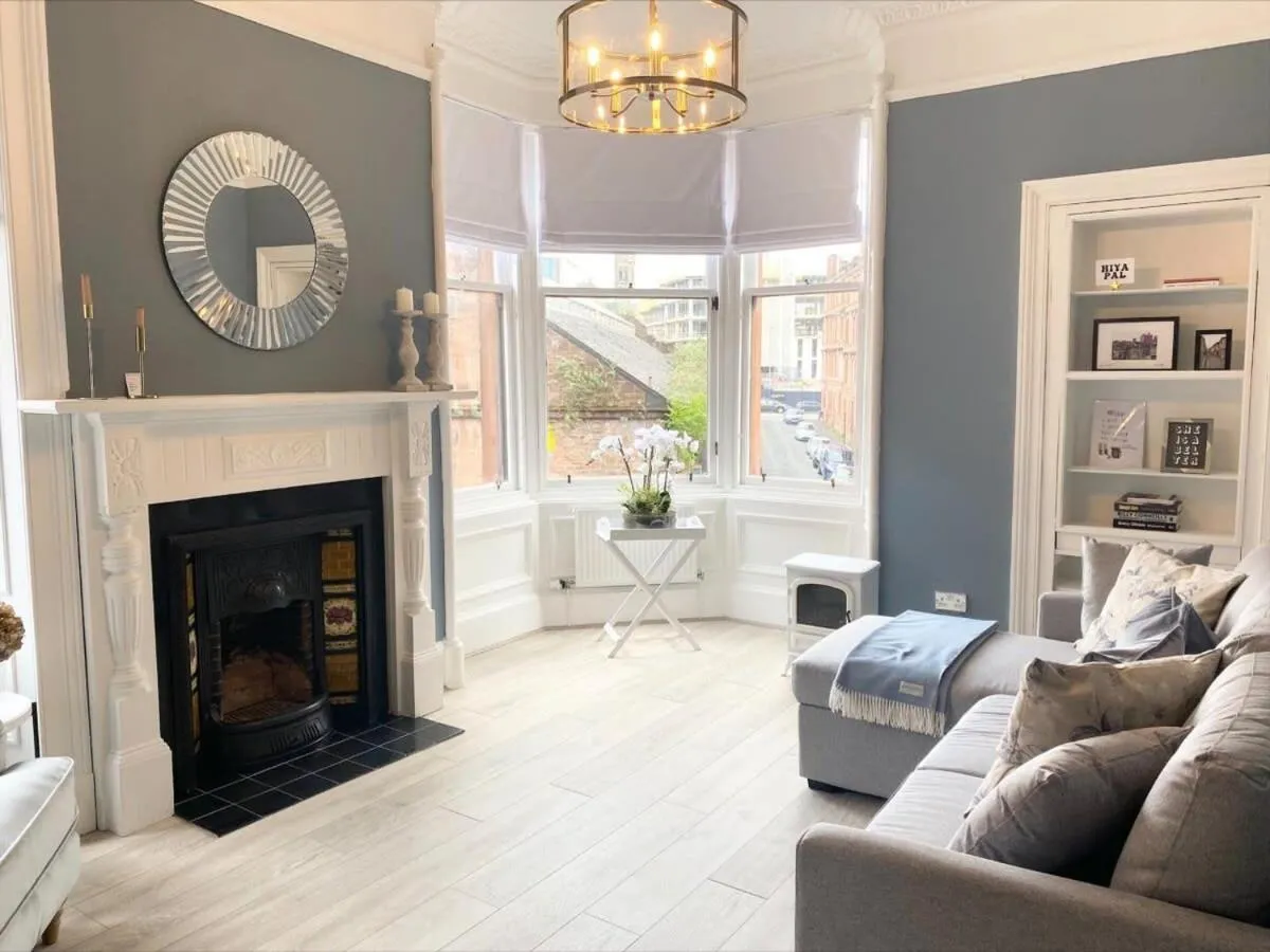 Image 6 of Boutique West End Apartment – ‘The Nook’