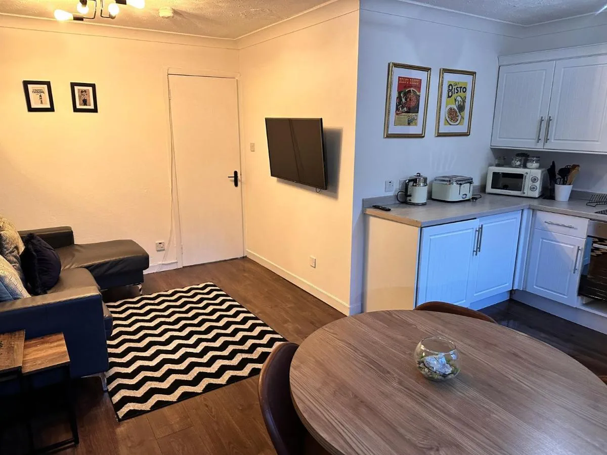 Image 1 of BrightCentral Apartment With Parking