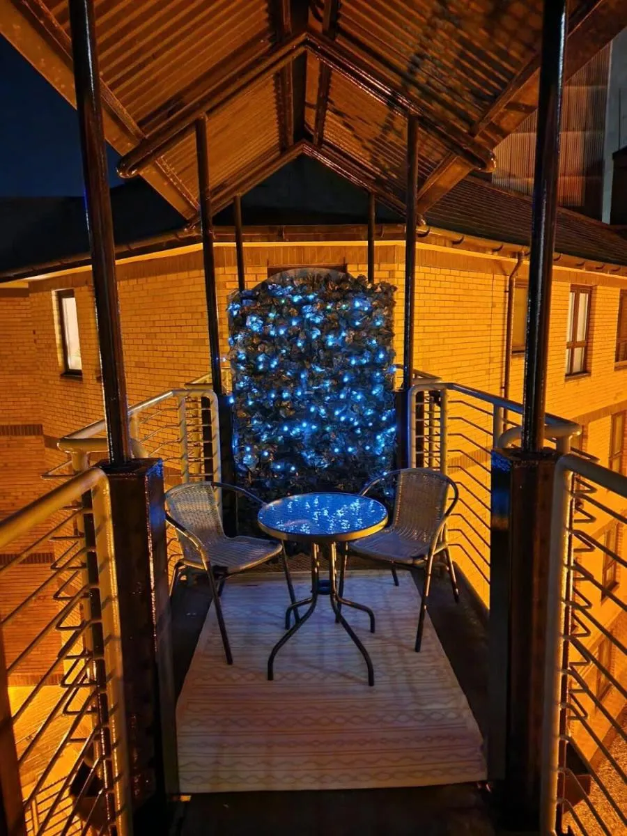 Image 3 of Bright Central Flat with Balcony and Free Parking