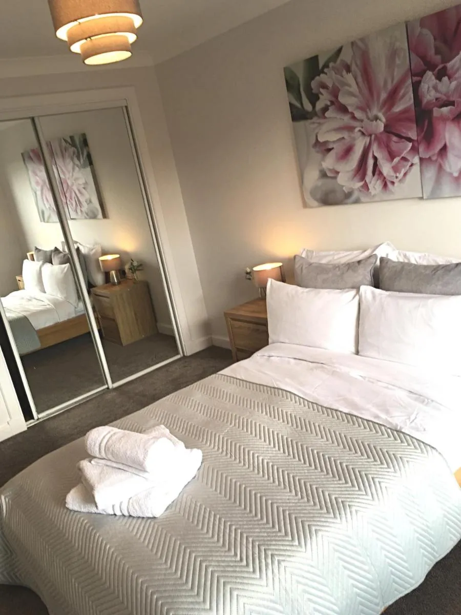 Image 3 of Central West End City Apartment