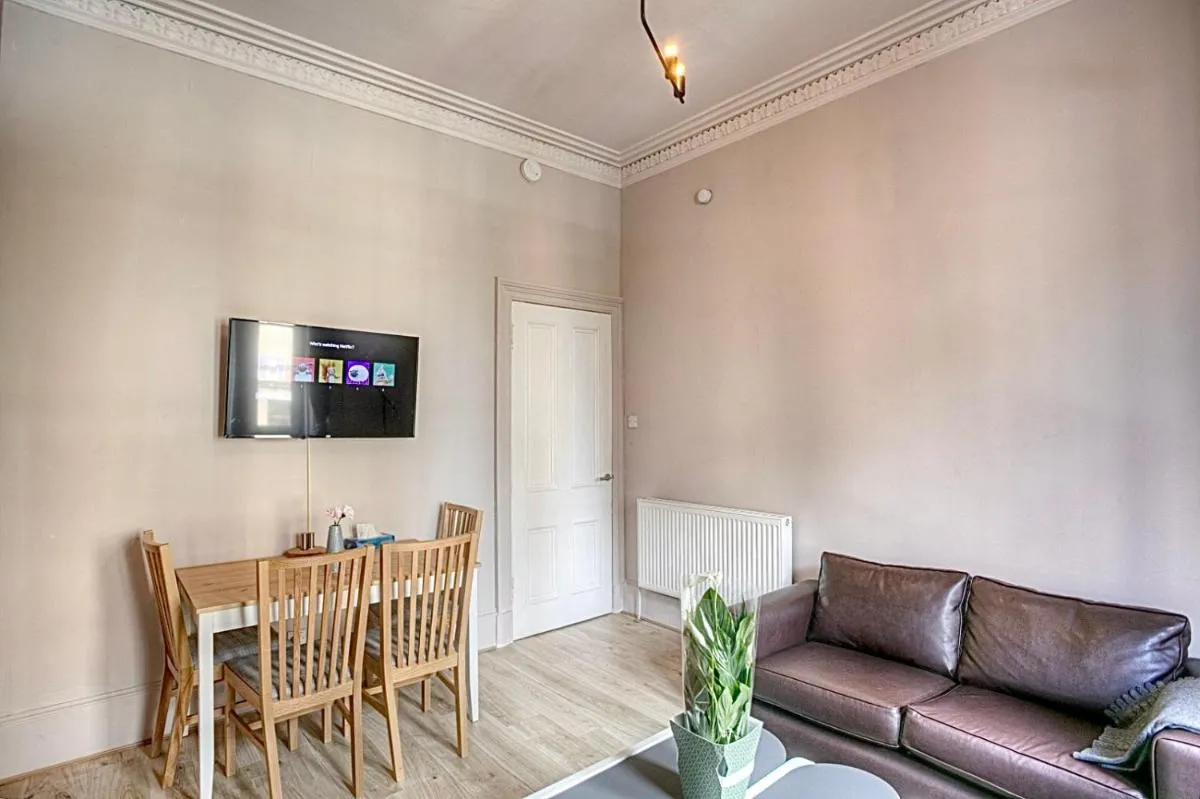 Image 4 of Charming 2 Bed Apartment in the heart of the West End