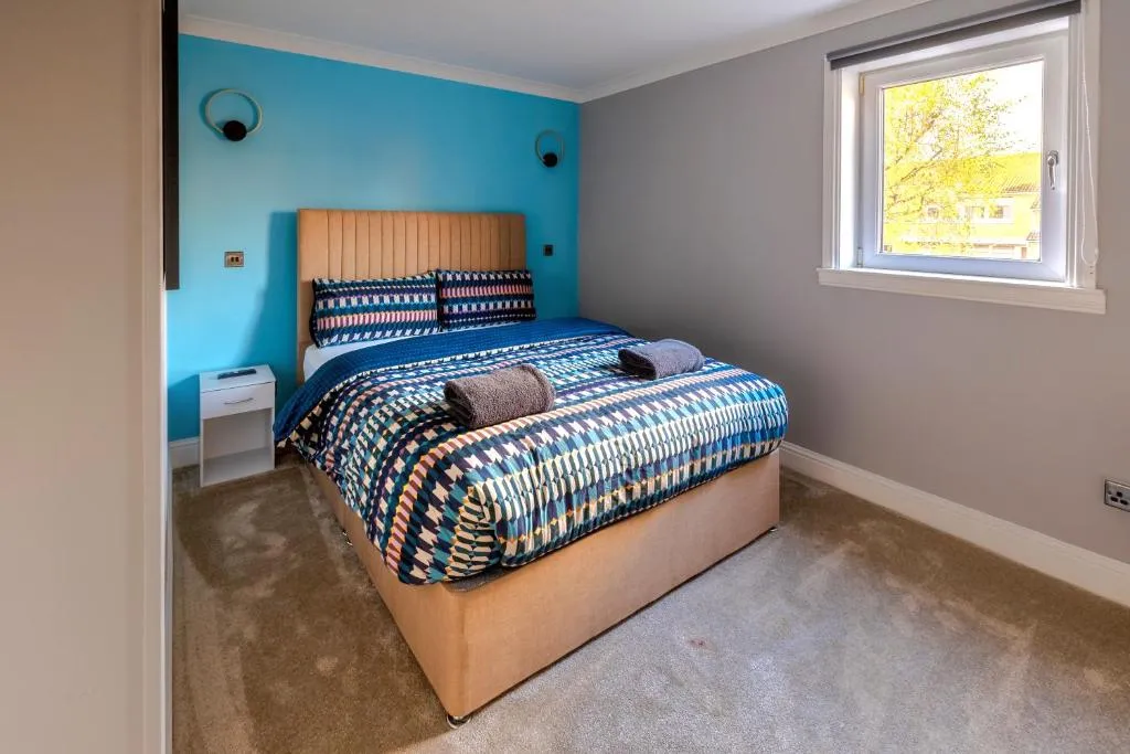 Image of Cosy 4 Bedroom Home In Glasgow City – Free Parking