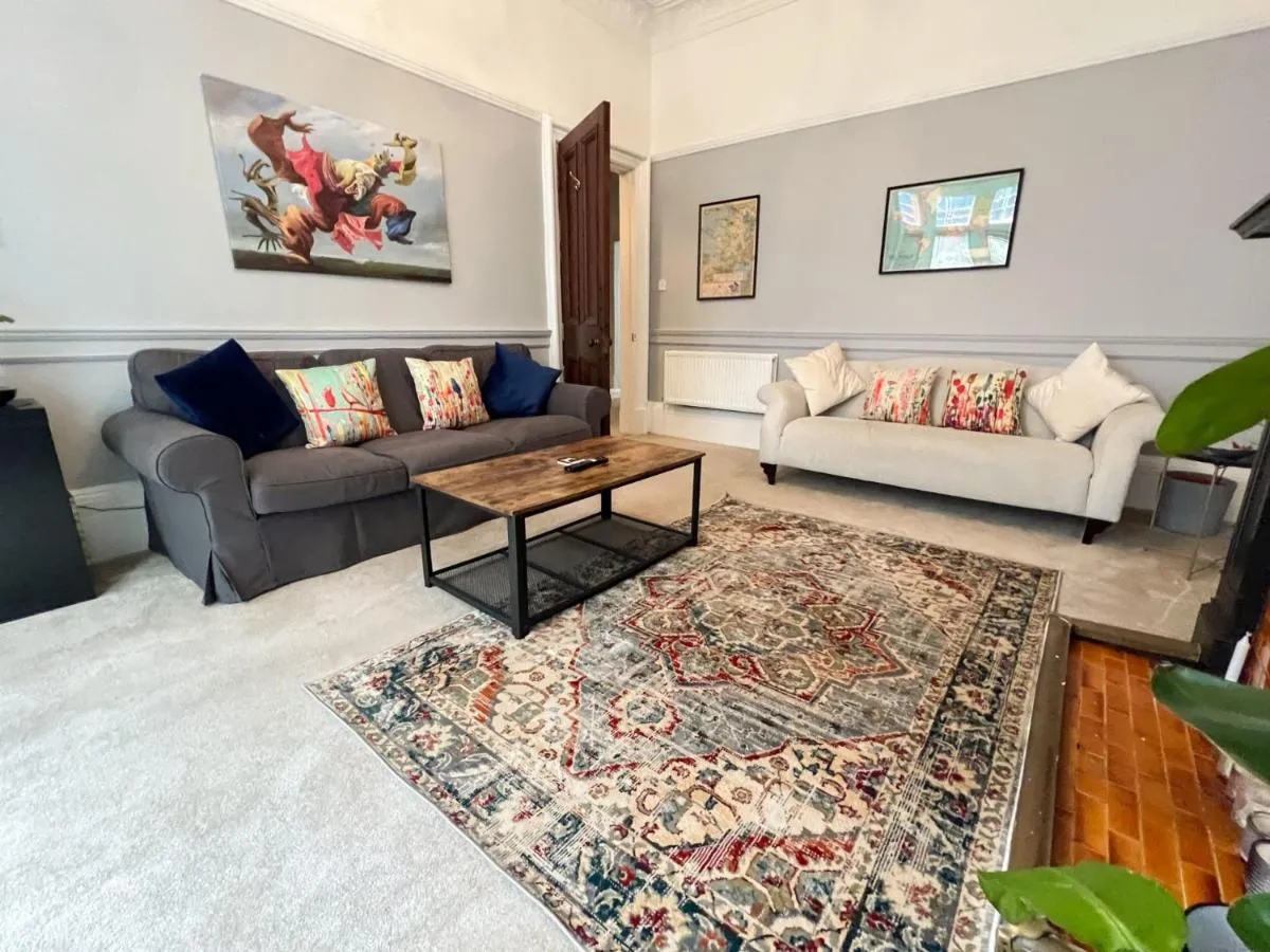 Image 5 of Cozy Retreat Glasgow West End