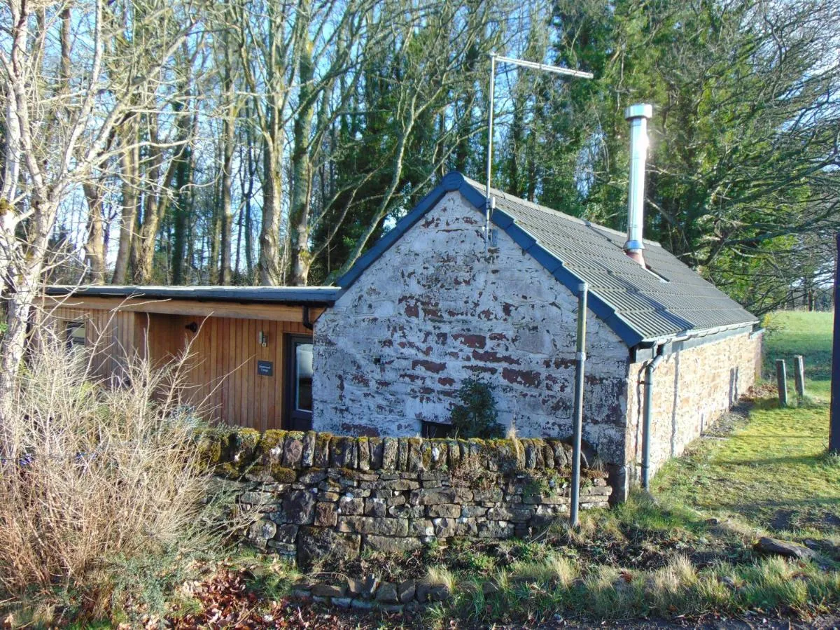 Image 1 of Dreamwood Cottage, Loch Lomond, Luxury Apartment.