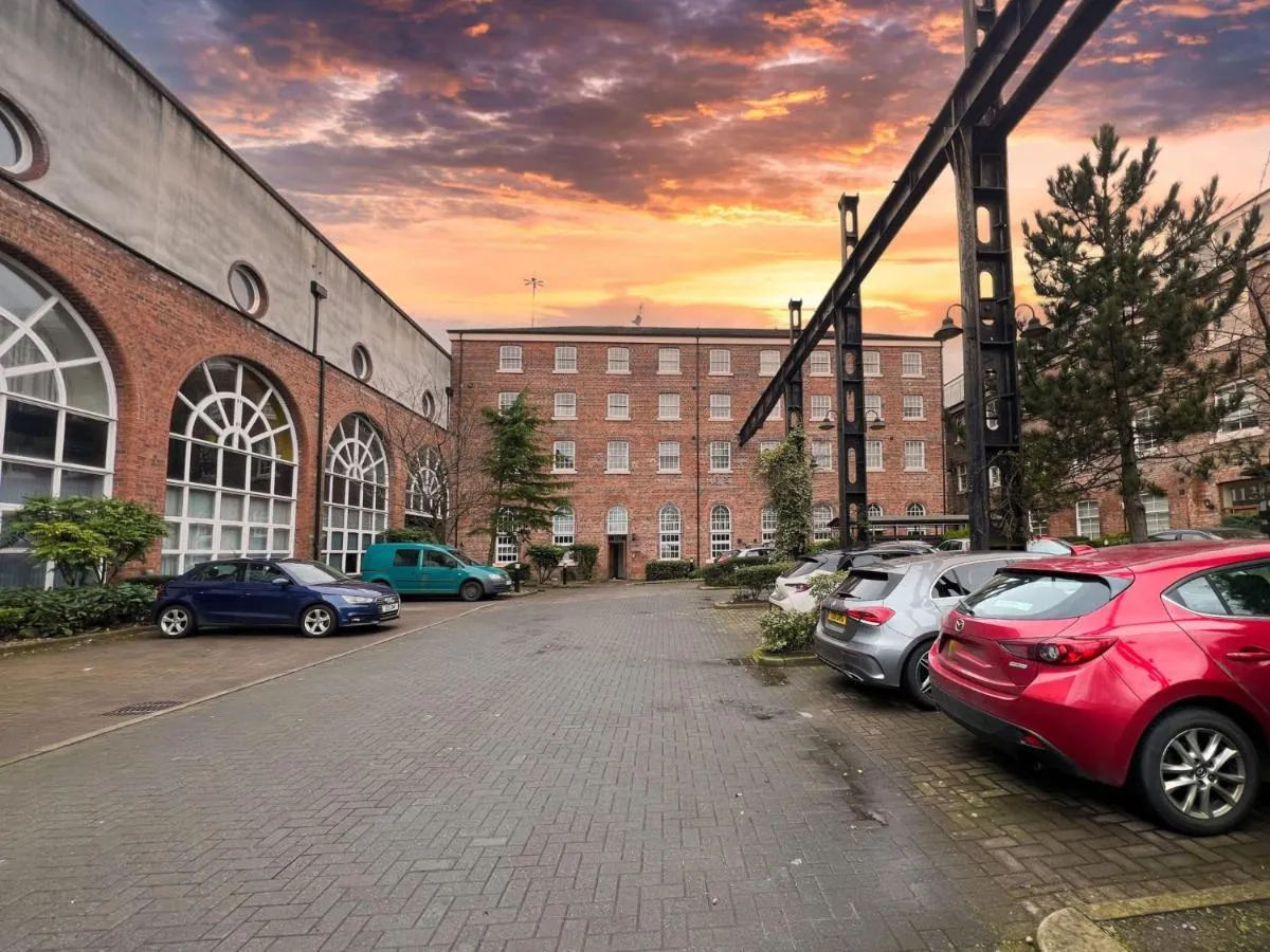 Image 2 of Duplex Apartment in Glasgow