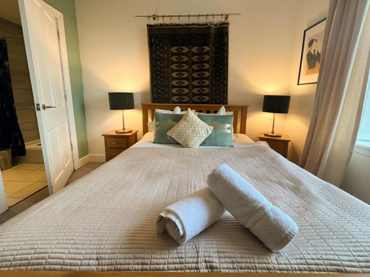 Image 4 of Garnethill Charm 3 Bed Flat Central Glasgow