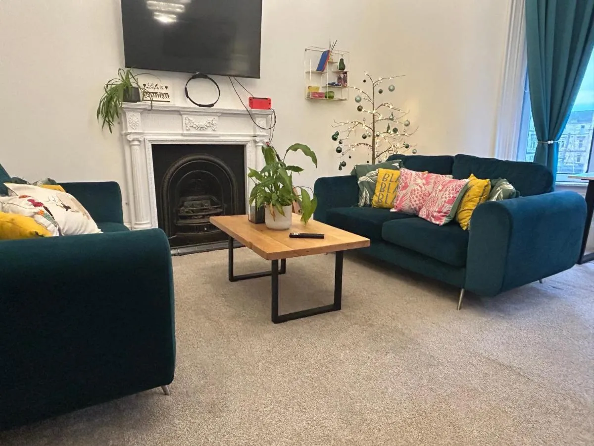 Image 5 of Glasgow Center/West End Apartment