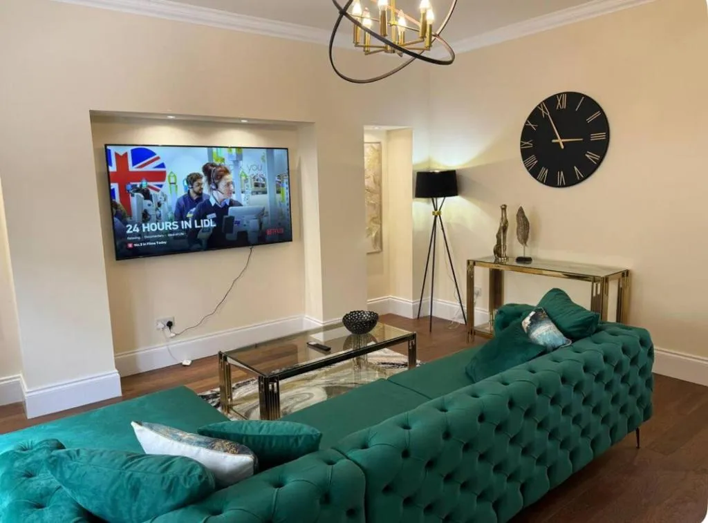 Image of Glasgow Central Paradise – Spacious 3- Bed House