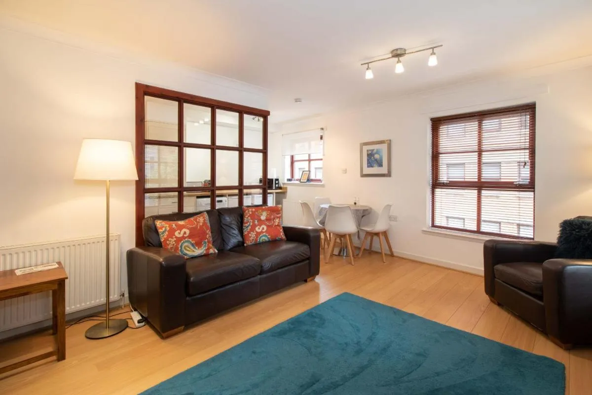 Image 2 of Glasgow City Flats – Merchant City