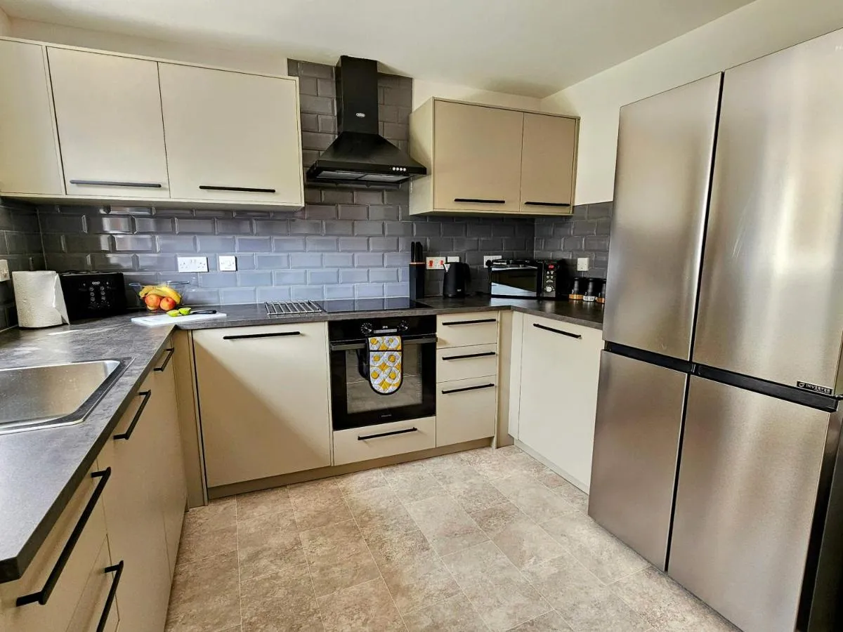 Image 3 of Glasgow Green Modern Stay