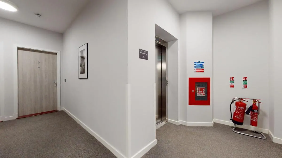 Image 6 of Glassford Residence