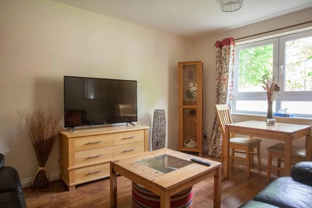 Image of Homely Flat close to Centre with Free Parking