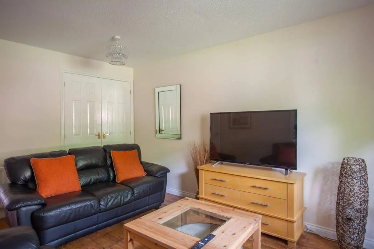 Image 1 of Homely Flat close to Centre with Free Parking